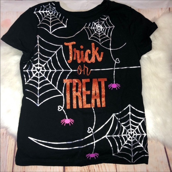 🌟 Halloween Trick or Treat Tee - Picture 3 of 10